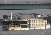 Fahrgastschiffe auf dem Rhein müssen am Jahresende 2019 nicht mit einem zweiten Antriebssystem versehen werden