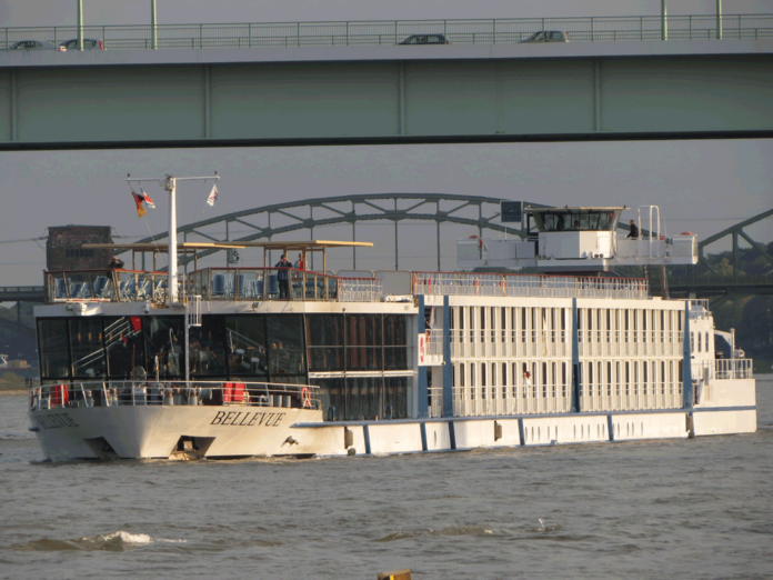 Fahrgastschiffe auf dem Rhein müssen am Jahresende 2019 nicht mit einem zweiten Antriebssystem versehen werden