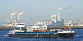 Noch immer gibt es in den Westhäfen Rotterdam und Antwerpen Verspätungen bei der Abfertigung von Binnenschiffen. Deshalb erhebt Contargo auch weiterhin einen Stauzuschlag