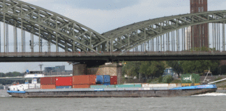 Rhein, Binnenschiff