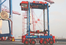 Zwei neue Hybrid-Van-Carrier verrichten nun ihren Dienst auf dem Container Terminal Tollerort (CTT)
