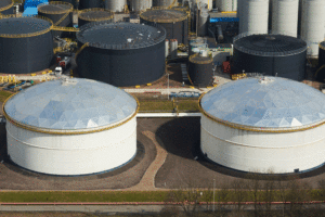 Die neue Firma Ostsee Tank Solutions ist auf den Bau von Tankdächern spezialisiert