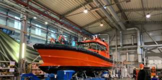 Das Lotsenboot von DanPilot ist in Estland mit Folien von Renolit beschichtet worden