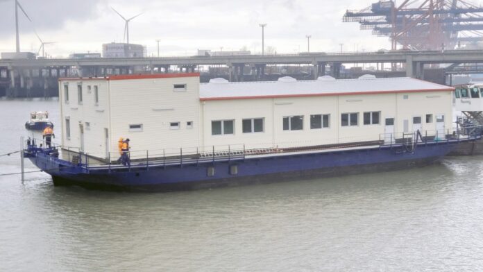Der Werkstattlieger »Rugenbergen» gehört zu den jüngsten Umbauprojekten der Firma Wessels © Flotte Hamburg