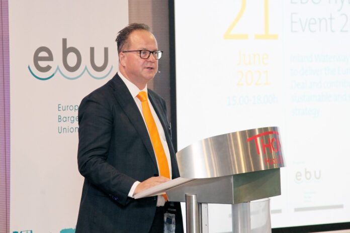 Möchte Vorsitzender des neuen großen Binnenschiffs-Verbandes in den Niederlanden werden: Paul Goris, bislang Vorsitzender des CBRB © EBU