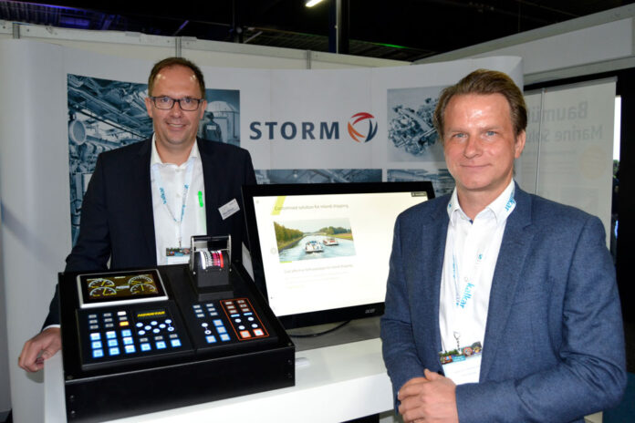 Heinrich Pranger (li.), Leiter von MOBIS bei August Storm, und Tobias Weichhan vom Noris-Vertrieb © Förster