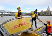 DHL, Themse, London