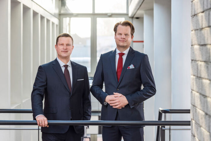 (v.l.): CFO Torben Reher und CEO Björn Schniederkötter
