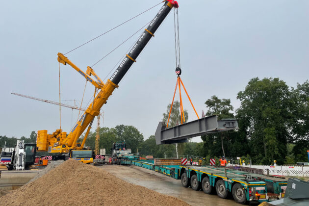 Erste Stahlbausektionen für Tegeler Brücke