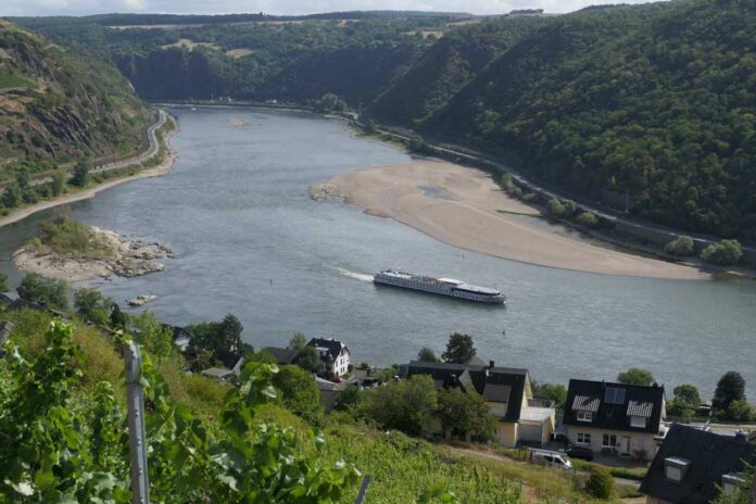 Rhein Niedrigwasser
