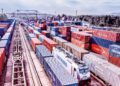 Züge im Containerbahnhof von Metrans Ceska Trebova