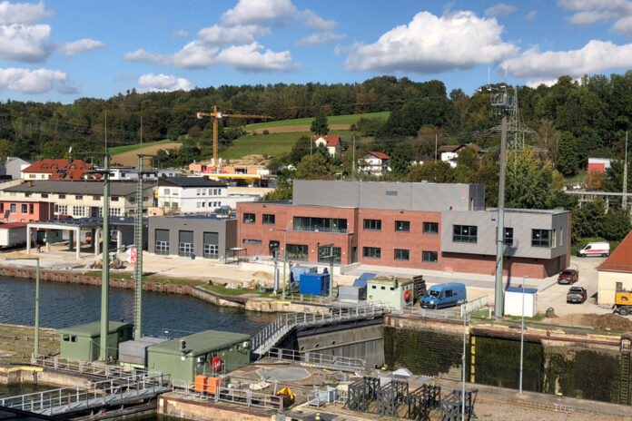 Klimaneutrales Gebäude der WSV in Passau