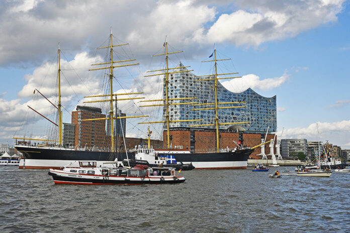 Hafenmuseum, Peking, Elbphilharmonie, Hamburg